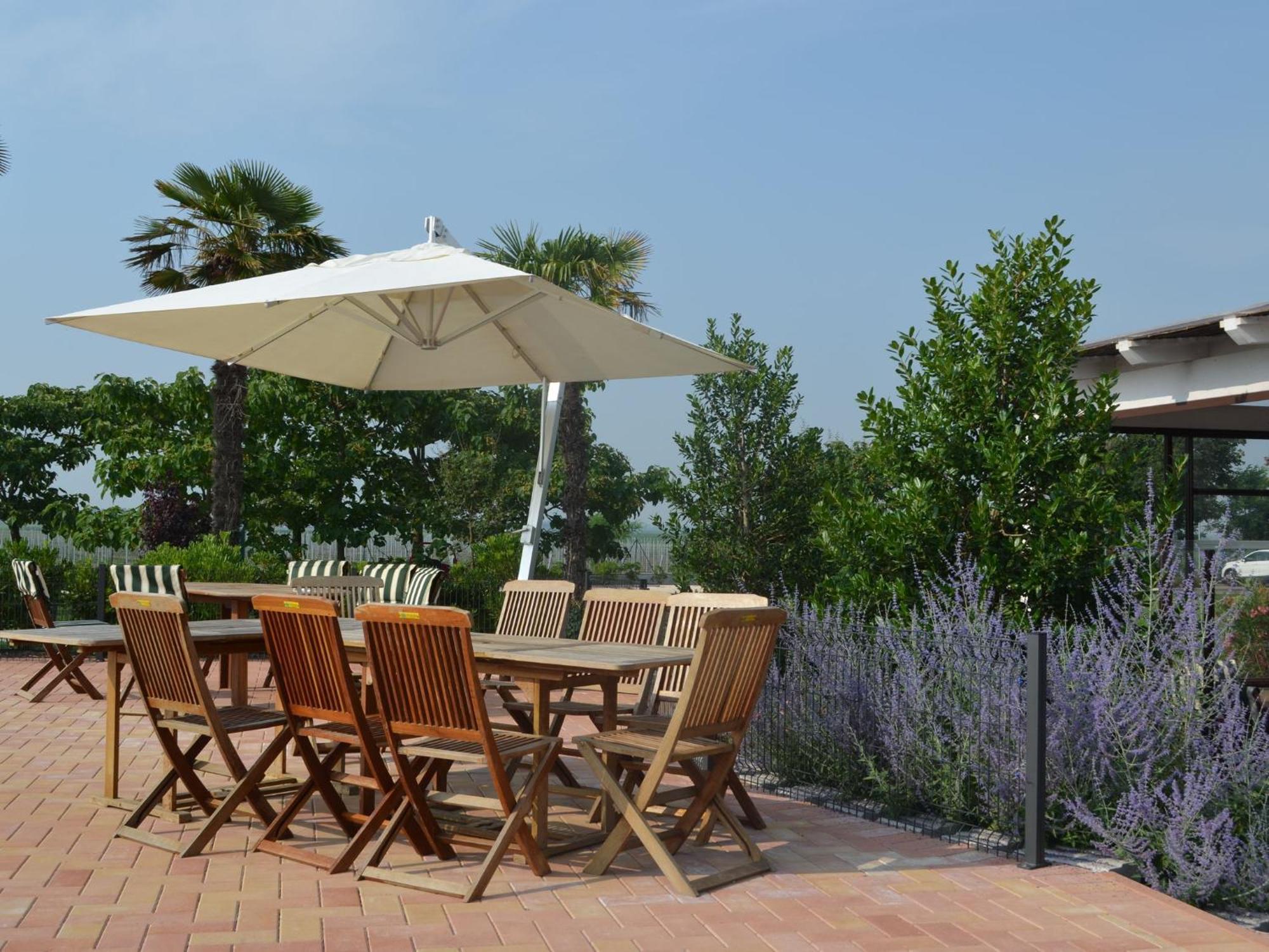 Characteristic Apartment In Codigoro With Pool Exterior photo