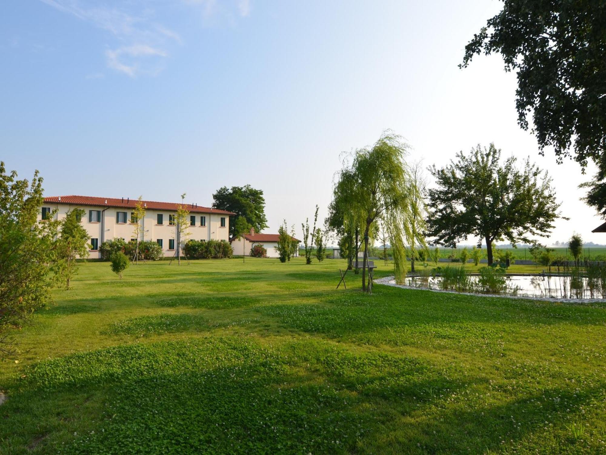 Characteristic Apartment In Codigoro With Pool Exterior photo